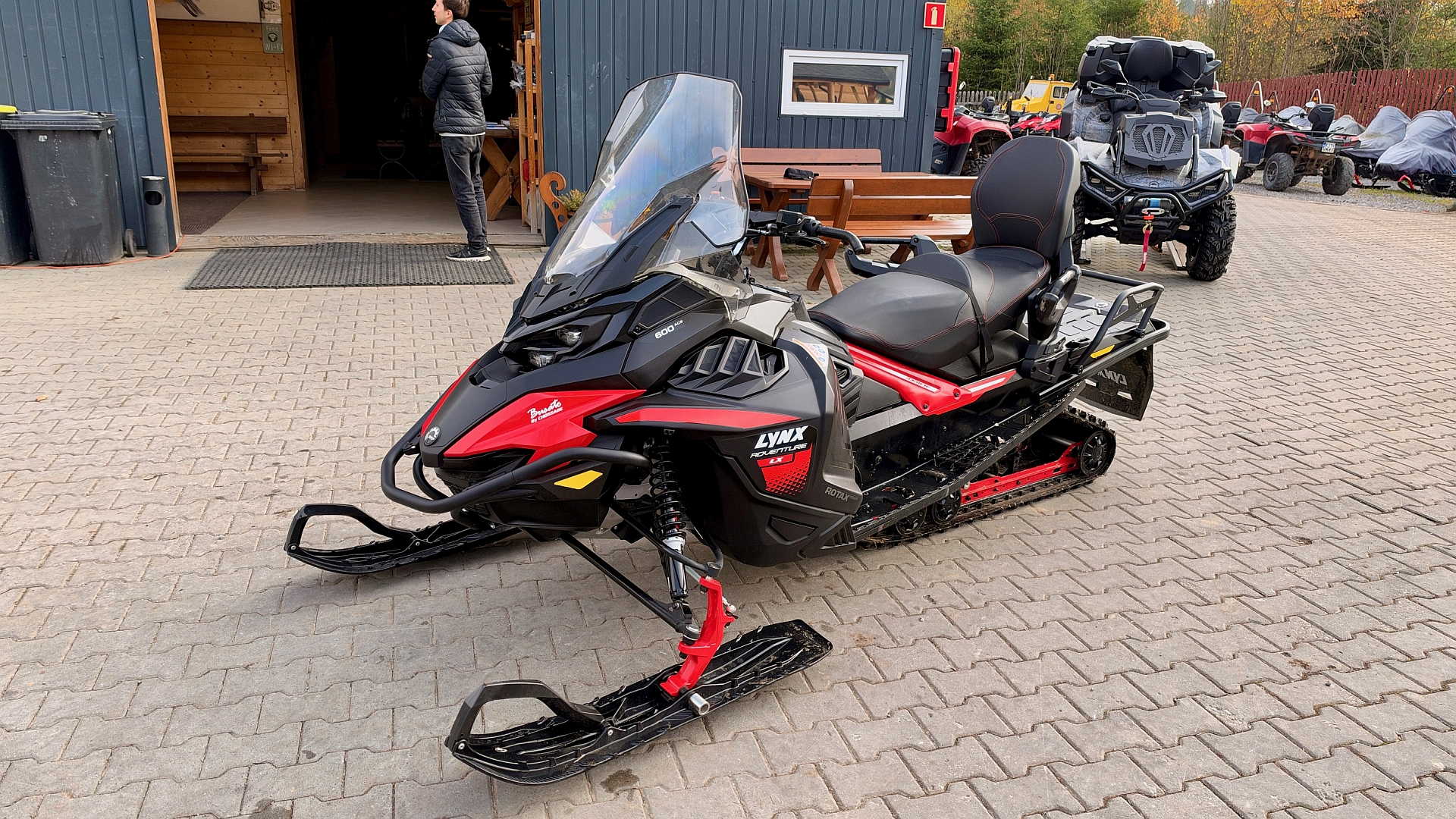  - SKUTERY ŚNIEŻNE Skuter śnieżny BRP Lynx Adventure LX 600 ACE I
